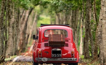 Czy należy mi się 500 jeśli mąż pracuje za granicą?