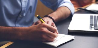 Jak pisać posty w social mediach?