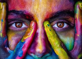 Co oznacza jak ktoś nie patrzy w oczy? Co oznacza jak ktoś nie patrzy w oczy?