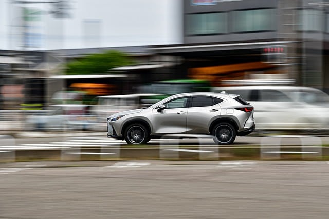 Ile pali Nowy Lexus RX? Ile pali Nowy Lexus RX?