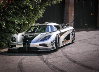 Ile kosztuje najdroższy Koenigsegg? Ile kosztuje najdroższy Koenigsegg?