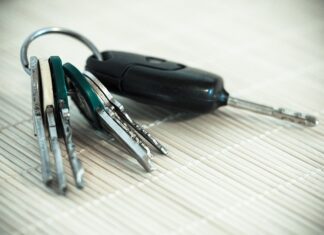 Ile lumenów w garażu?