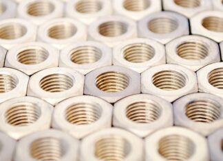 Czy można wymienić jeden łącznik stabilizatora?